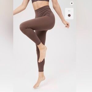 NWOT Offline By Aerie Relic Brown High-Waisted 7/8 Leggings